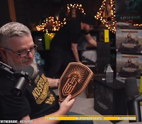 WOODEN WALL SHIELD, LARGE, KINGDOM COME: DELIVERANCE 2