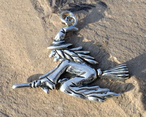 WITCH ON A BROOMSTICK, SILVER PENDANT, AG 925