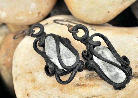 CRYSTAL - EARRINGS
