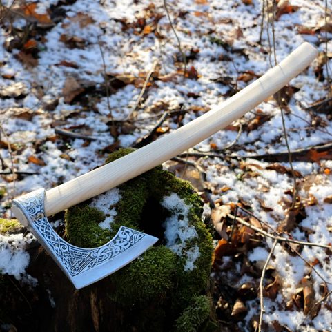 VALKNUT ETCHED VIKING AXE - NATURAL WOODEN HANDLE