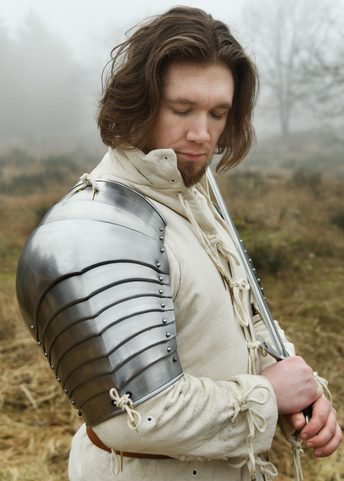 AISSELLES MÉDIÉVALES, PROTECTION DES ÉPAULES, LA PAIRE, ACIER DE 1,2 MM