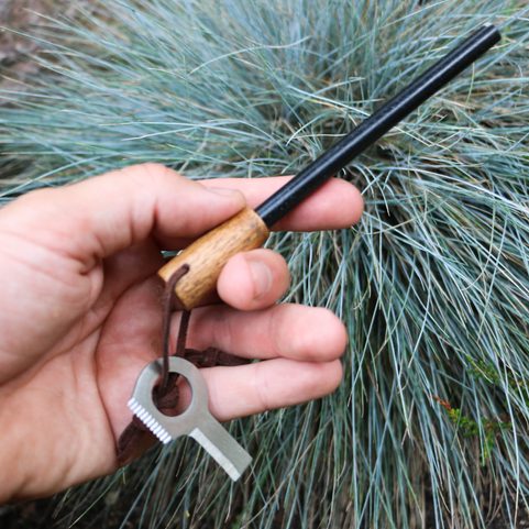 FIRESTEEL L WITH HANDLE AND SCRAPER AND LANYARD