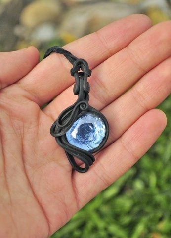 BLUE GLASS PENDANT