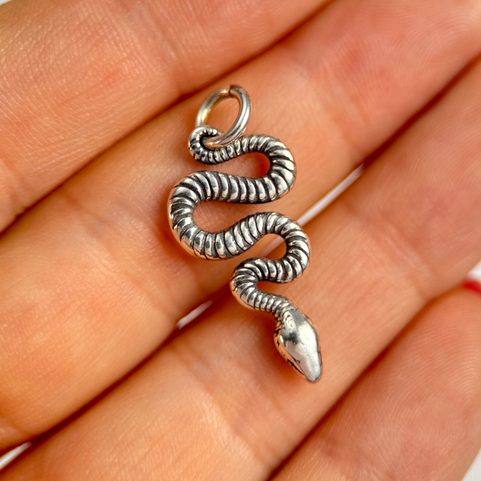 SERPENT, PENDENTIF EN ARGENT