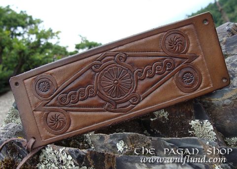 LEATHER WRISTBAND WITH SLAVIC KOLOVRATS