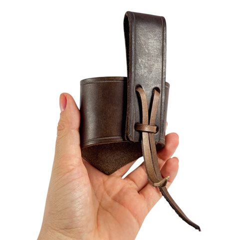 SCOTTISH THISTLE, LEATHER HORN HOLDER, BROWN