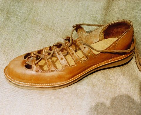 CHAUSSURES BASSES CELTIQUES
