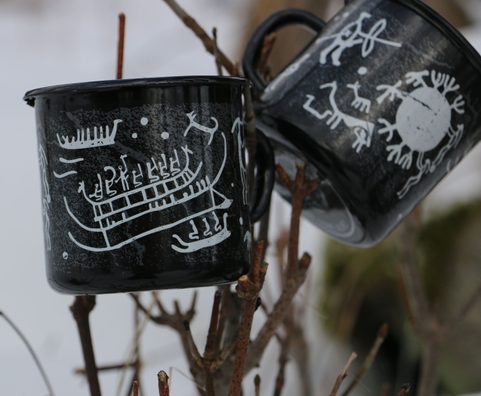 TANUM ROCK CARVINGS ENAMEL MUG