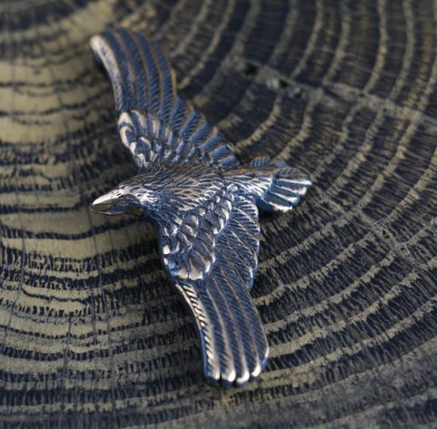 FLYING CROW - RAVEN PENDANT, BRONZE