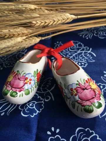 MINI CLOGS, CZECH HANDPAINTED CERAMICS