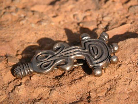 BRONZE BROOCH - GREAT MORAVIA, REPLICA
