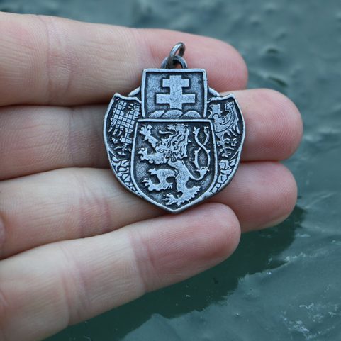 CZECHOSLOVAK LEGION, COAT OF ARMS, PENDANT, ZINC