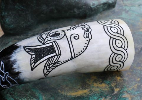 VIKING RAVEN, CARVED DRINKING HORN