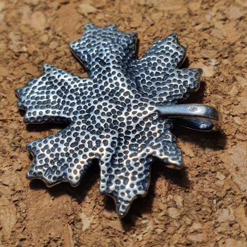 MAPLE LEAF, SILVER PENDANT