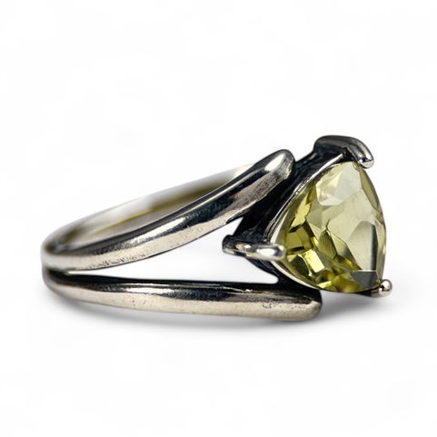 PRSTEN CITRÍN, TRILIANTOVÝ BRUS, STŘÍBRO 925