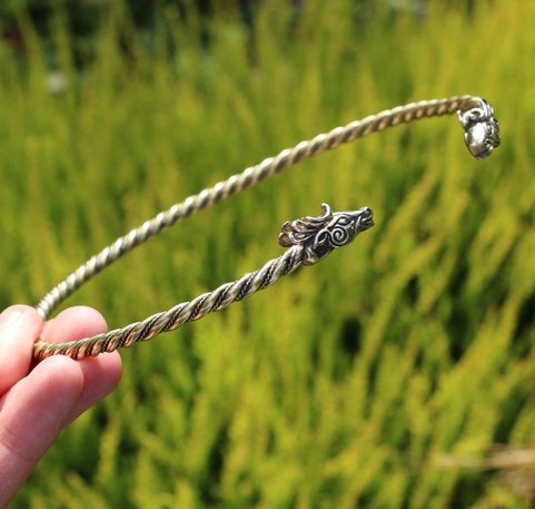 FIANNA, CELTIC DEER, TORQUES, BRASS