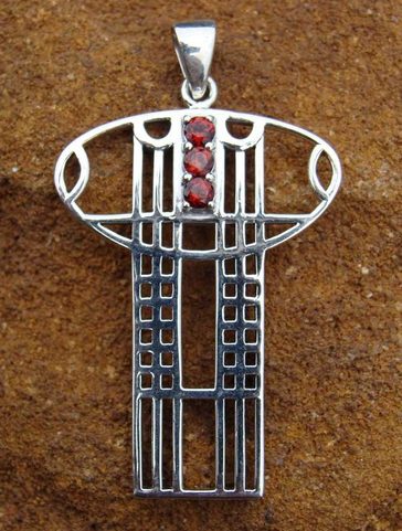 SECESSION, PENDANT WITH GARNET, AG 925