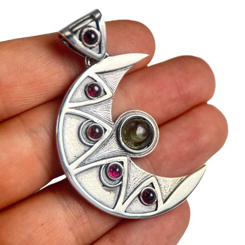 LUNA PENDANT, MOLDAVITE AND GARNET, SILVER 925 11G
