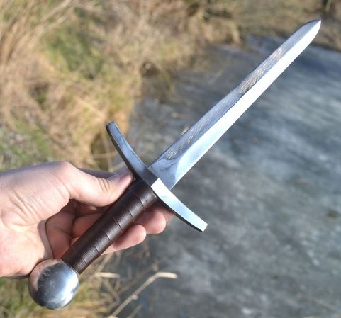 DERRICK, MEDIEVAL DAGGER