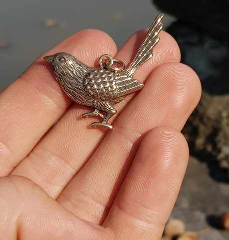 MÉSANGE CHARBONNIÈRE, PENDENTIF EN BRONZE