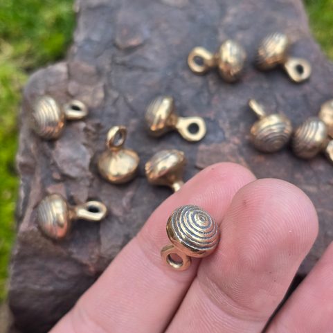 BUTTON, MEDIEVAL REPLICA OF THE 16TH-17TH CENTURY, BRONZE