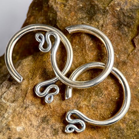 BIJOUX À CHEVEUX SLAVES, ARGENT