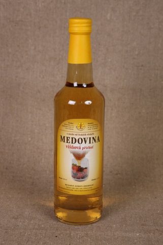 MEAD WITH CHERRY AROMA