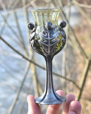 OAK LEAF, HISTORICAL GLASS GOBLET, DECORATIVE REPLICA