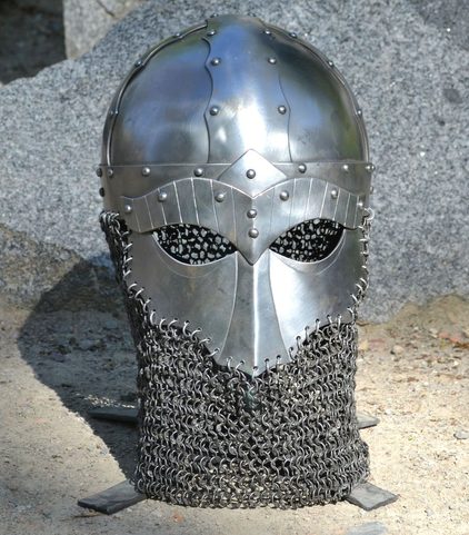 STEINAR, CASQUE VIKING AVEC COTTE DE MAILLES, CHAÎNES RIVETÉES 2MM