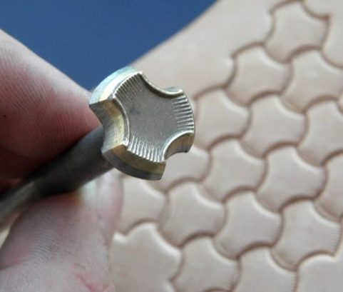 KNOTTED ORNAMENT, LEATHER STAMP