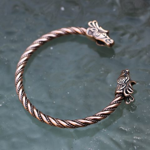FIANNA, KELTISCHER HIRSCH, BRONZE-ARMBAND