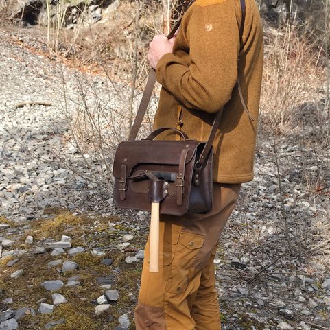 LEATHER ROCK & FOSSIL COLLECTOR BAG FOR PALEONTOLOGY