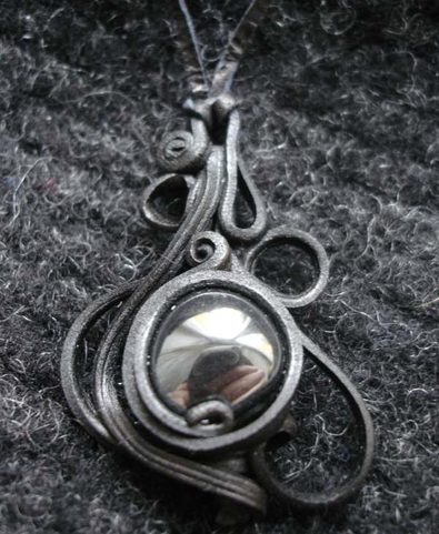 HEMATITE - PENDANT