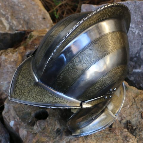 STURMHAUBE / BURGONET - LUXUS-GEÄTZTER HELM