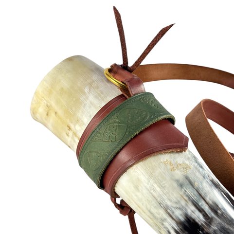 CAROLUS SIGNAL HORN WITH A LEATHER HOLDER