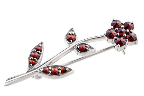 FLOWER, BROOCH WITH NATURAL GARNETS AG 925/1000