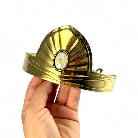 DAPHNE, A MAGNIFICENT ANTIQUE CROWN WITHOUT STONE