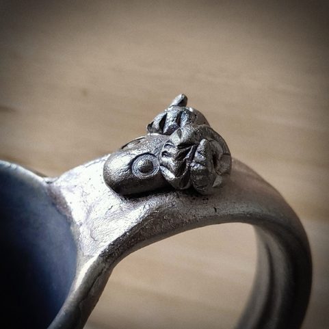 CELTIC ZOOMORPHIC CUP