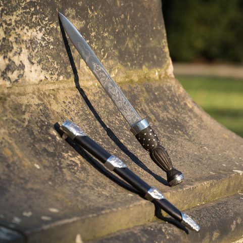 DIRK, SCHOTTLAND, DOLCH MIT DISTELN