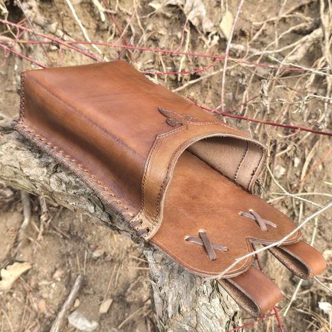 BELT CROSSBOW QUIVER