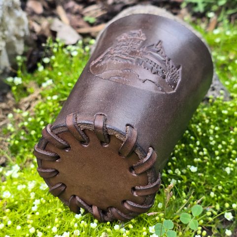 LEATHER CUP FOR DICE BROWN