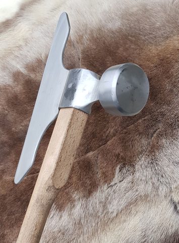 WAR HAMMER WITH SHAFT - HMB