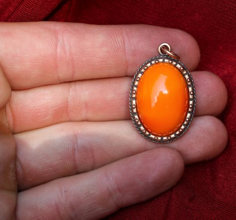 PENDENTIF MEDIEVAL AVEC VERRE - HELIOS, BRONZE