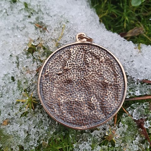 MEDIEVAL FALCONER MORAVIA MAGNA BRONZE PENDANT
