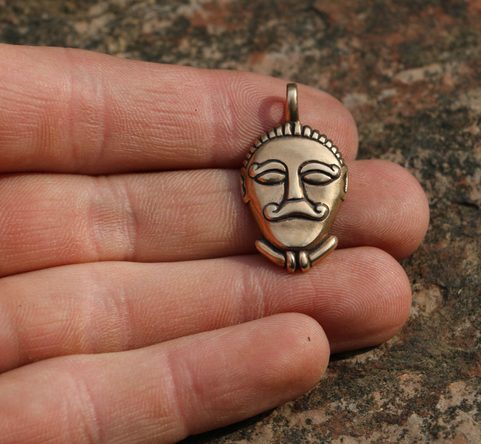 CELTIC HEAD, BRONZE PENDANT