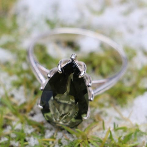 GABRETA, LUXURY SILVER RING WITH CZECH MOLDAVITE