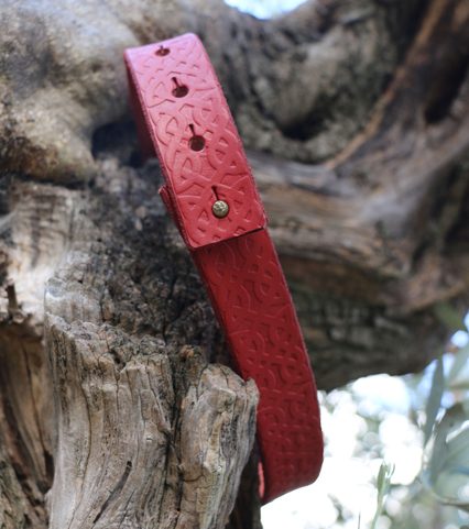 BORGIA LEATHER CROWN WITH GLASS