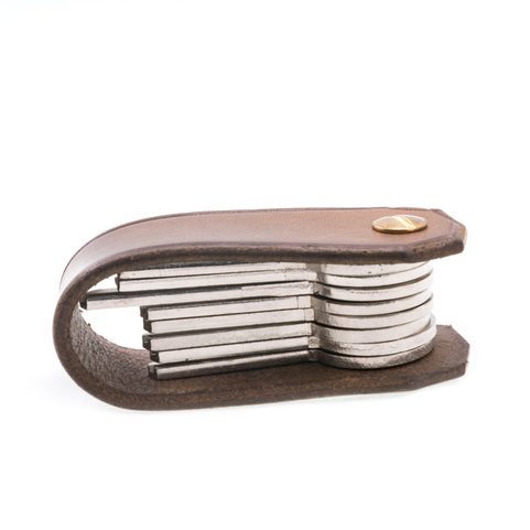 BALFOUR, LUXURY LEATHER KEYCHAIN BROWN