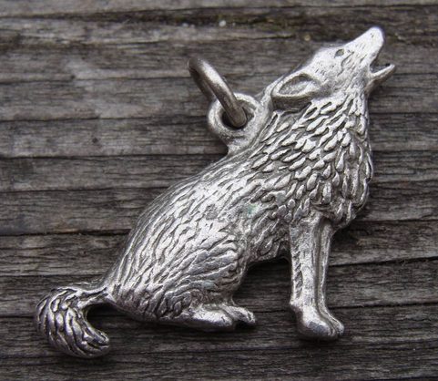 WOLF, PENDANT