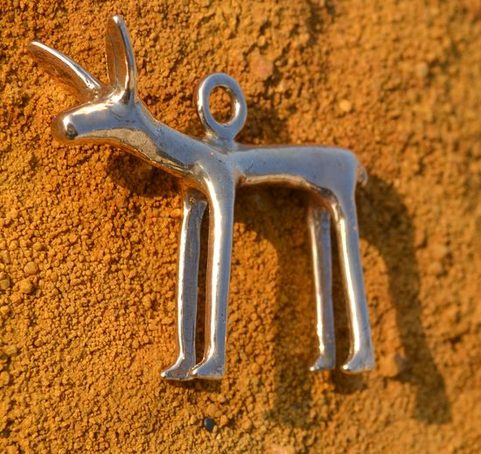 CHIEN OU DOE CELTIQUE, OPPDIUM STARE HRADISKO, MORAVIE, RÉPLIQUE, BRONZE